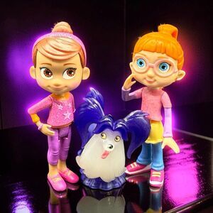 Disney Jr Vampirina Friends Poppy, Bridget & Wolfie Figures 3” A70
